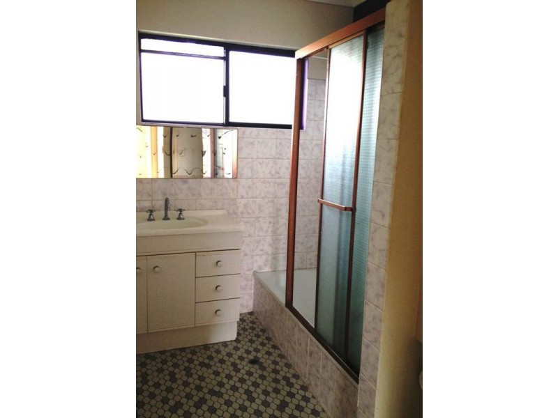 188 High Street, Southport QLD 4215