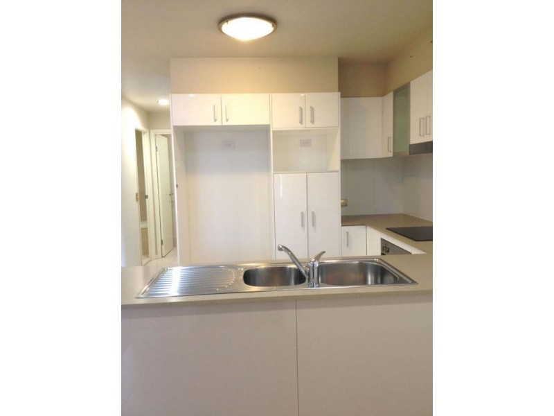 Paradise Point QLD 4216