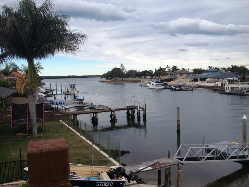 14 Markham Avenue, Runaway Bay QLD 4216