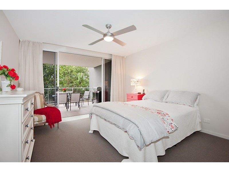 3204/2 Activa Way, Hope Island QLD 4212