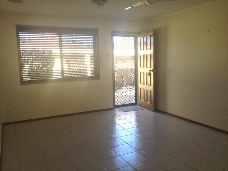 2/116 Oxley Drive, Runaway Bay QLD 4216