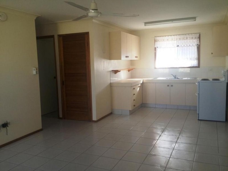 2/116 Oxley Drive, Runaway Bay QLD 4216