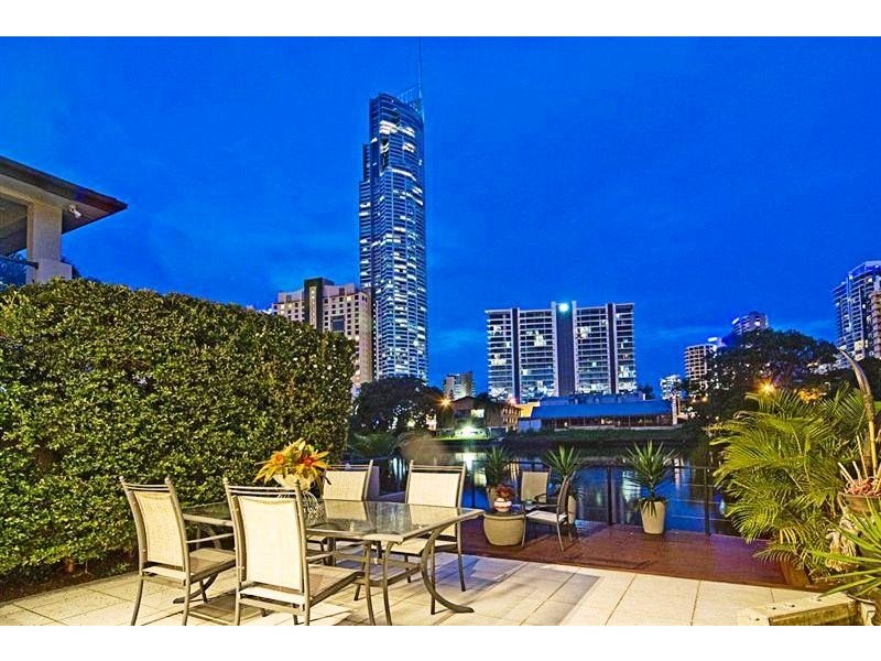 45 Paradise Island, Surfers Paradise QLD 4217