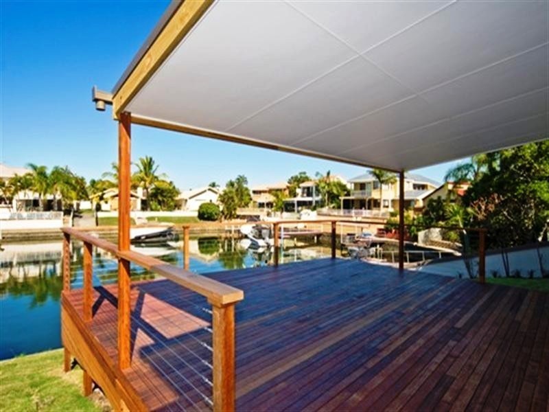 5 Smugglers Place, Runaway Bay QLD 4216