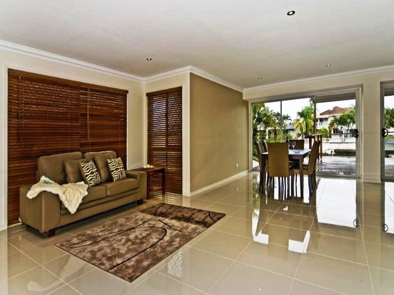 5 Smugglers Place, Runaway Bay QLD 4216