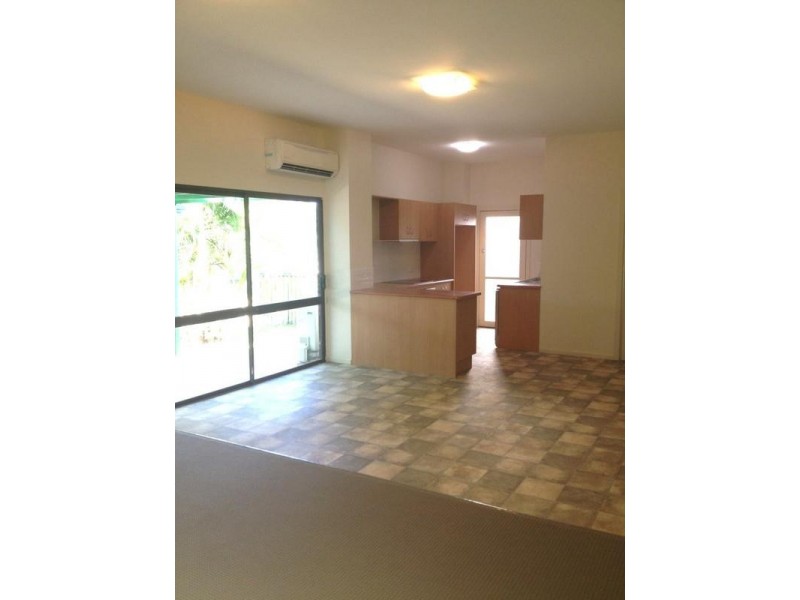 2/23 Sungold Avenue, Southport QLD 4215