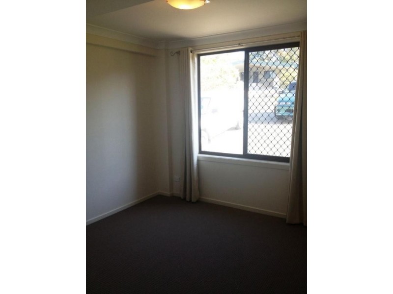 2/23 Sungold Avenue, Southport QLD 4215