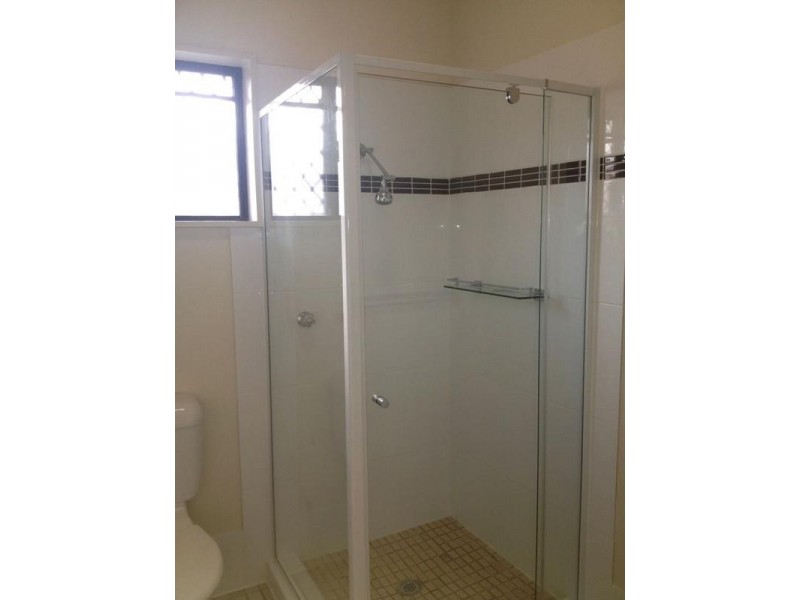 2/23 Sungold Avenue, Southport QLD 4215