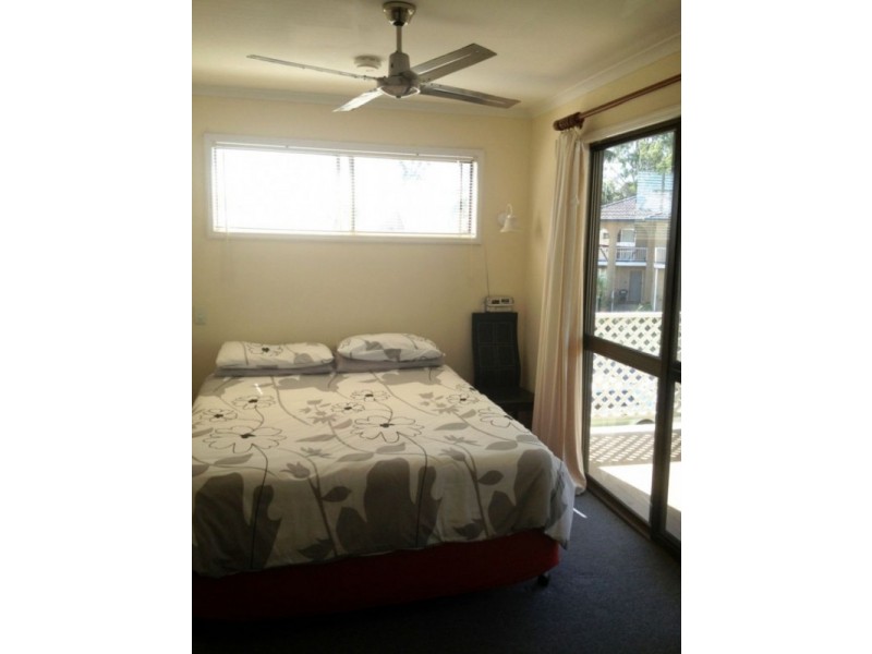 Paradise Point QLD 4216