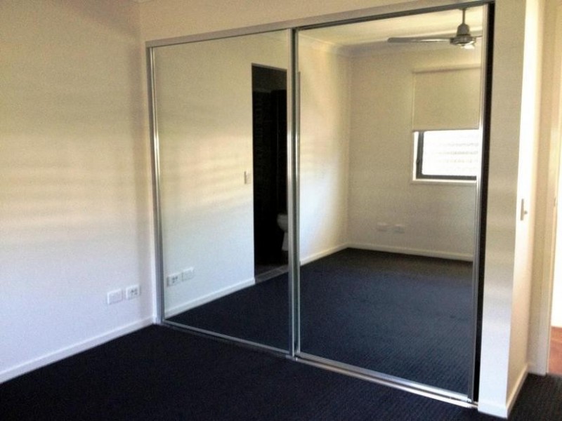 1/67 Minnie Street, Southport QLD 4215