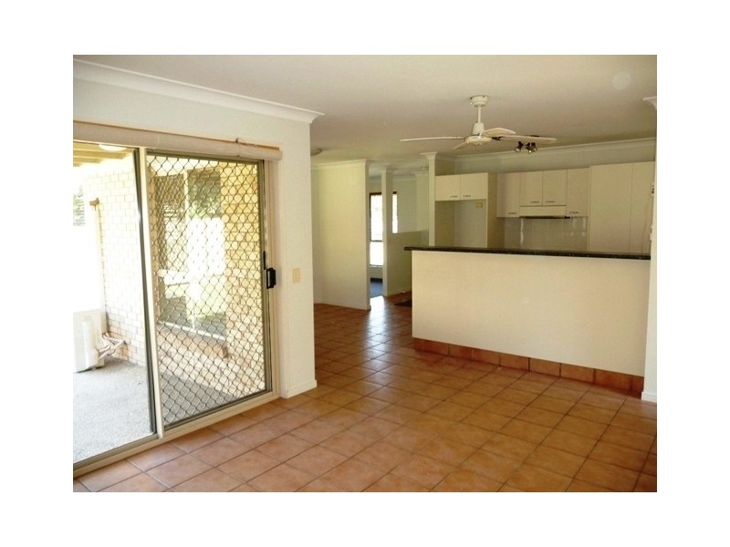 8 Carner Court, Parkwood QLD 4214