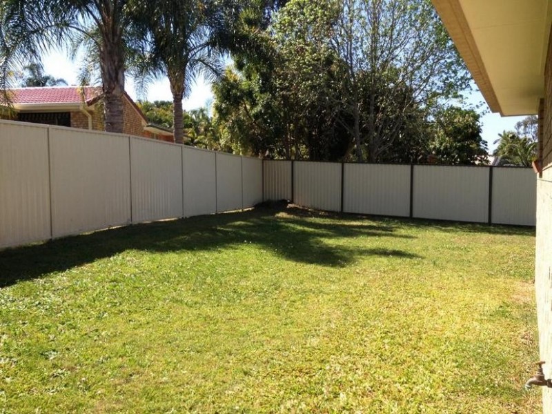 8 Carner Court, Parkwood QLD 4214