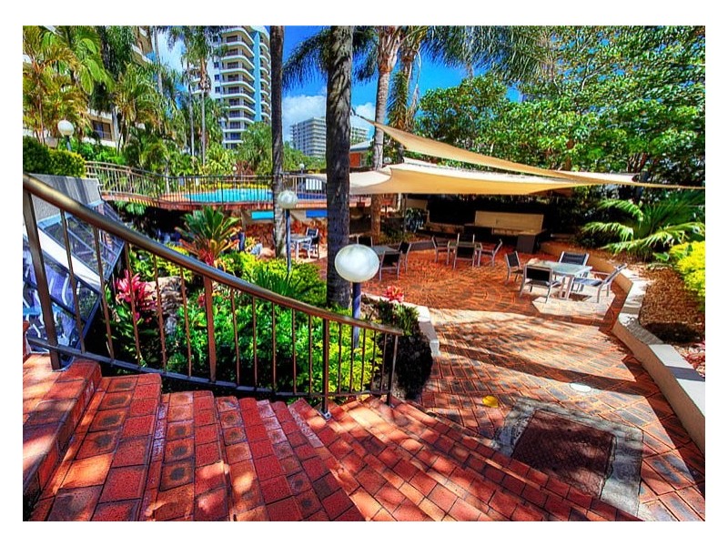 19 Aubrey Street, Surfers Paradise QLD 4217