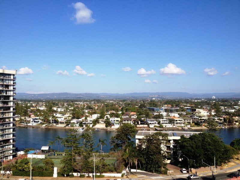 19 Aubrey Street, Surfers Paradise QLD 4217