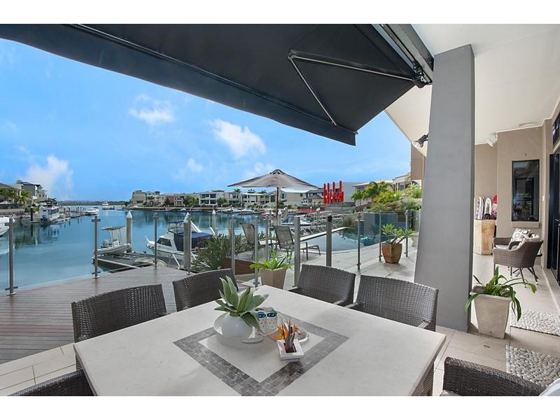 32 The Sovereign Mile, Sovereign Islands QLD 4216