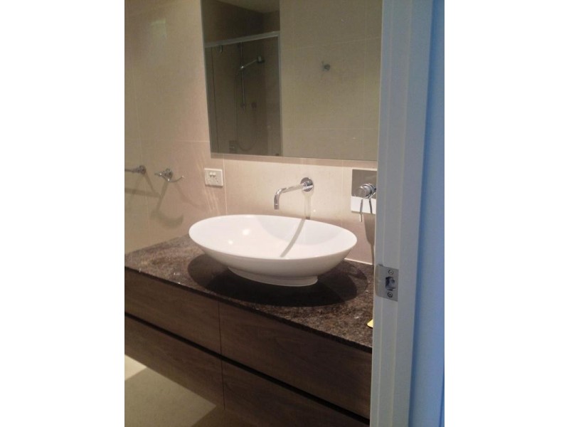 63 Paradise Parade, Paradise Point QLD 4216