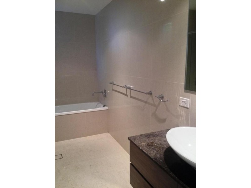 63 Paradise Parade, Paradise Point QLD 4216