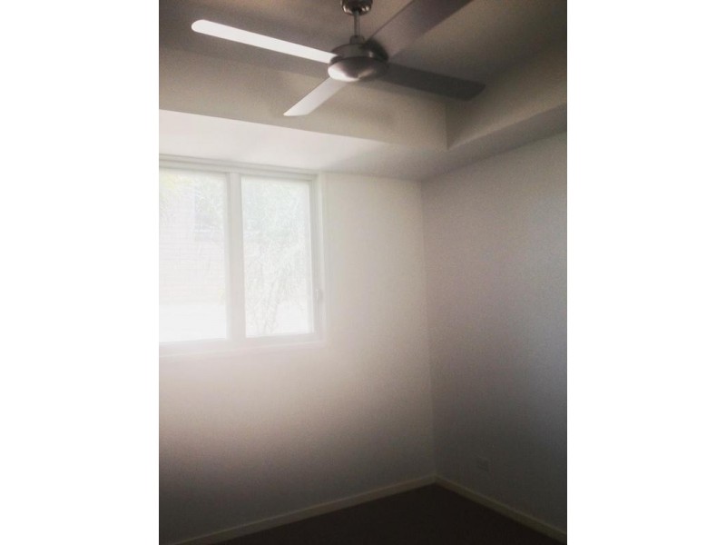 63 Paradise Parade, Paradise Point QLD 4216