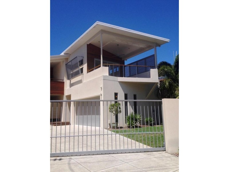 63 Paradise Parade, Paradise Point QLD 4216