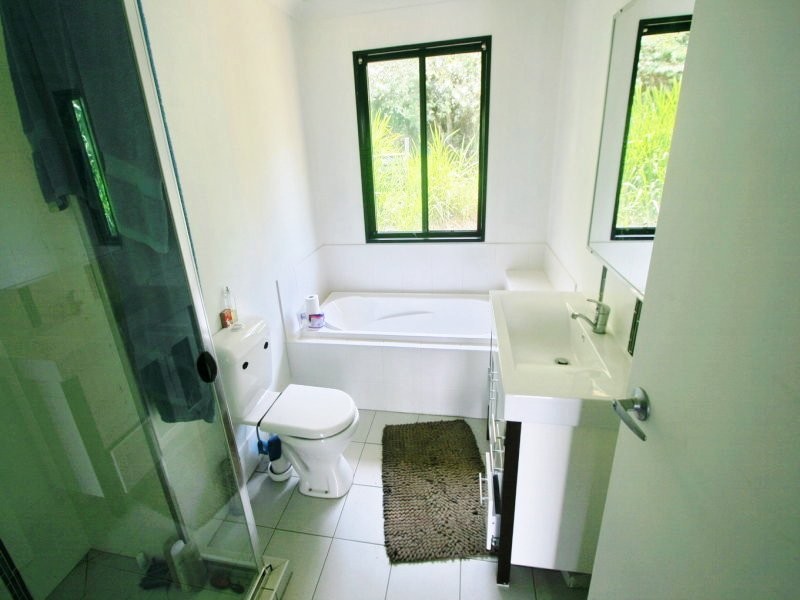 17 Tarlington Road, Lower Beechmont QLD 4211