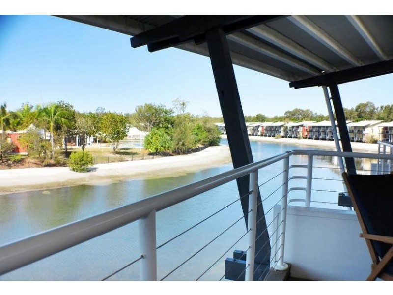 1307 Marine Duluxe, South Stradbroke QLD 4216