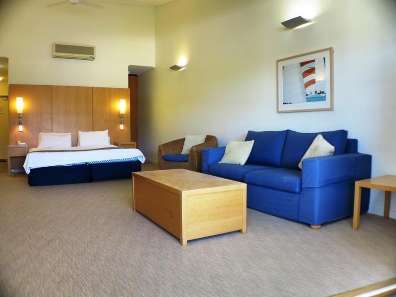 1307 Marine Duluxe, South Stradbroke QLD 4216