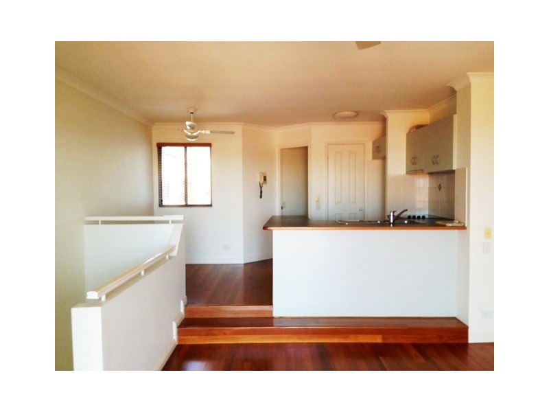 16 Duxton Drive, Robina QLD 4226