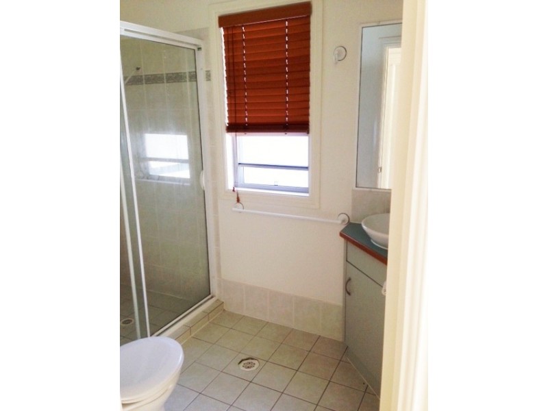 16 Duxton Drive, Robina QLD 4226