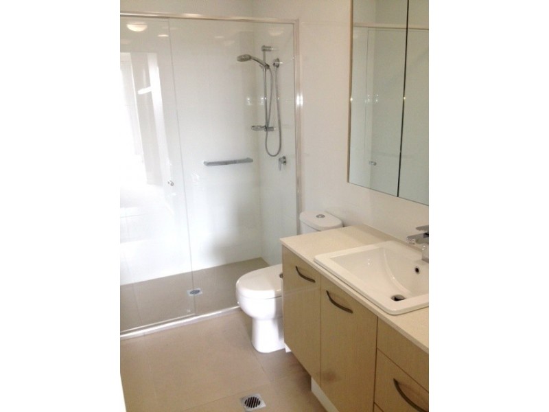 14 Bruce Avenue, Paradise Point QLD 4216