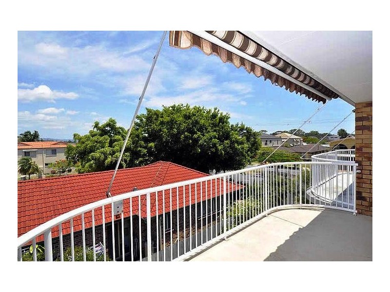 16-18 Abalone Avenue, Paradise Point QLD 4216