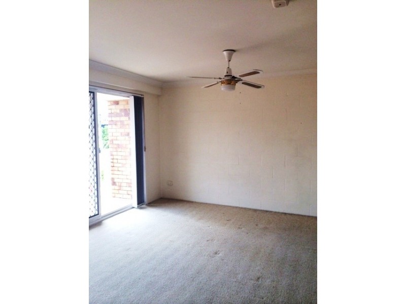 16-18 Abalone Avenue, Paradise Point QLD 4216