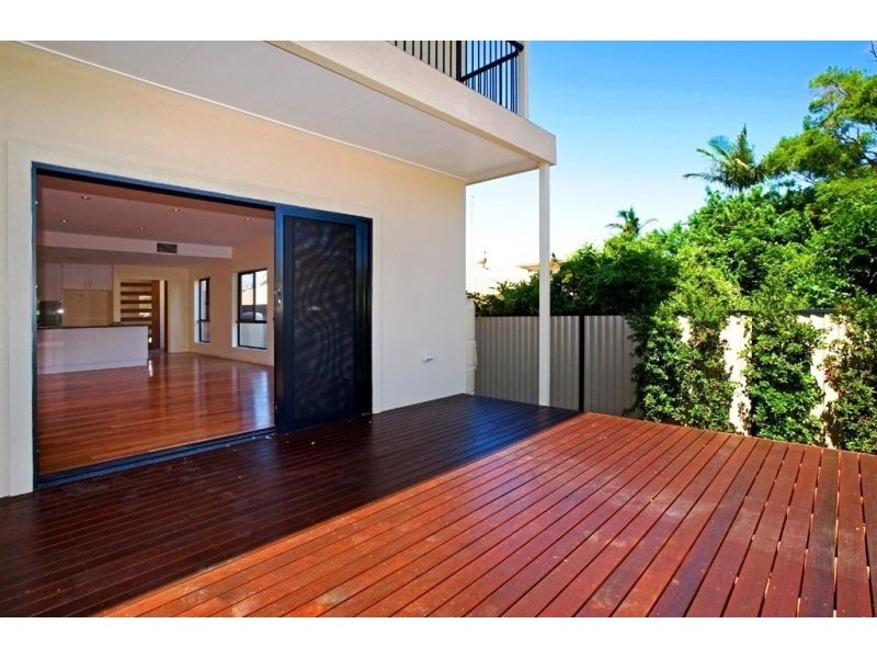 1/21 Donald Avenue, Paradise Point QLD 4216