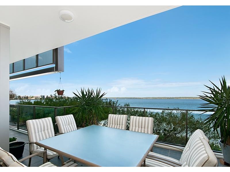 26104/2 Ephraim Island, Paradise Point QLD 4216