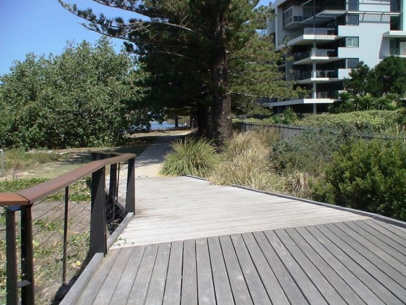 4405/323 Bayview Street, Runaway Bay QLD 4216