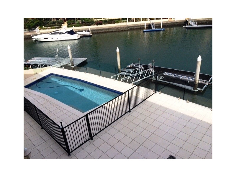 Paradise Point QLD 4216