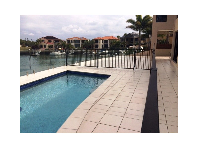 Paradise Point QLD 4216