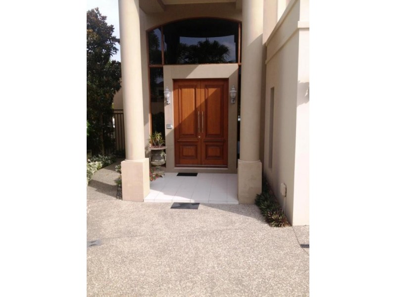 Paradise Point QLD 4216