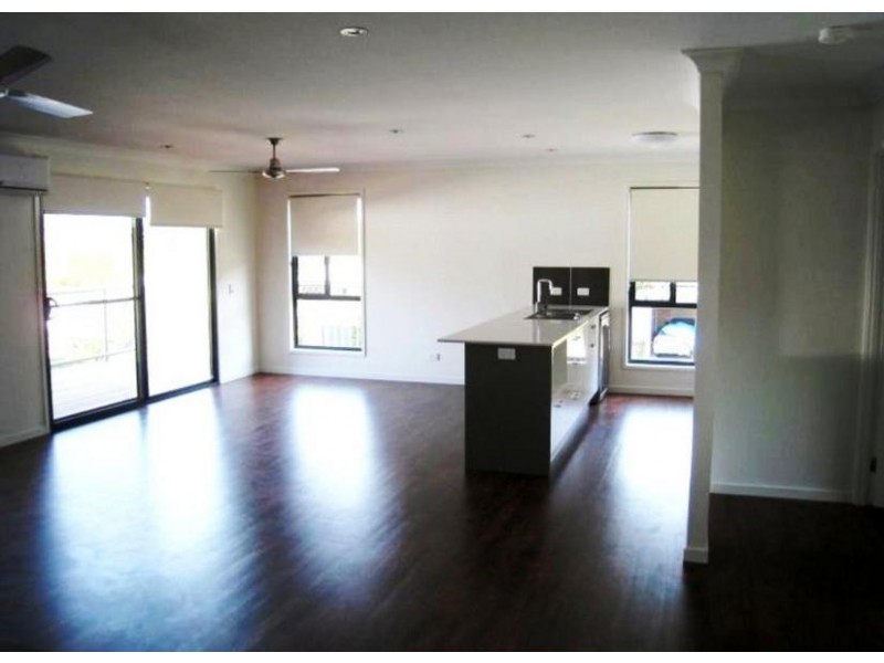 1/67 Minnie Street, Southport QLD 4215