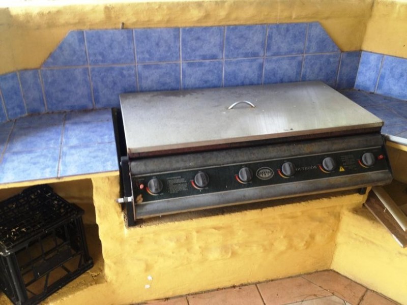 2/4 Lara Avenue, Southport QLD 4215