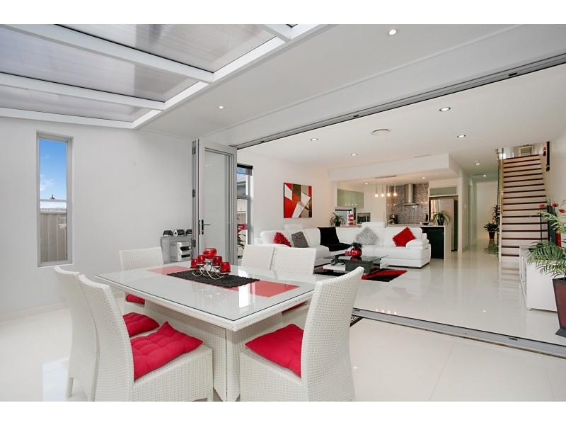 1/21 Scoter Avenue, Paradise Point QLD 4216