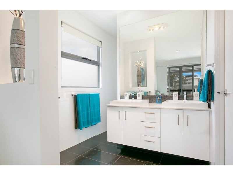 1/21 Scoter Avenue, Paradise Point QLD 4216