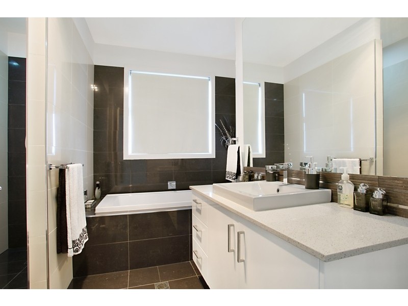 1/21 Scoter Avenue, Paradise Point QLD 4216