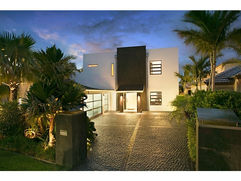 2160 Beaufort Way, Hope Island QLD 4212