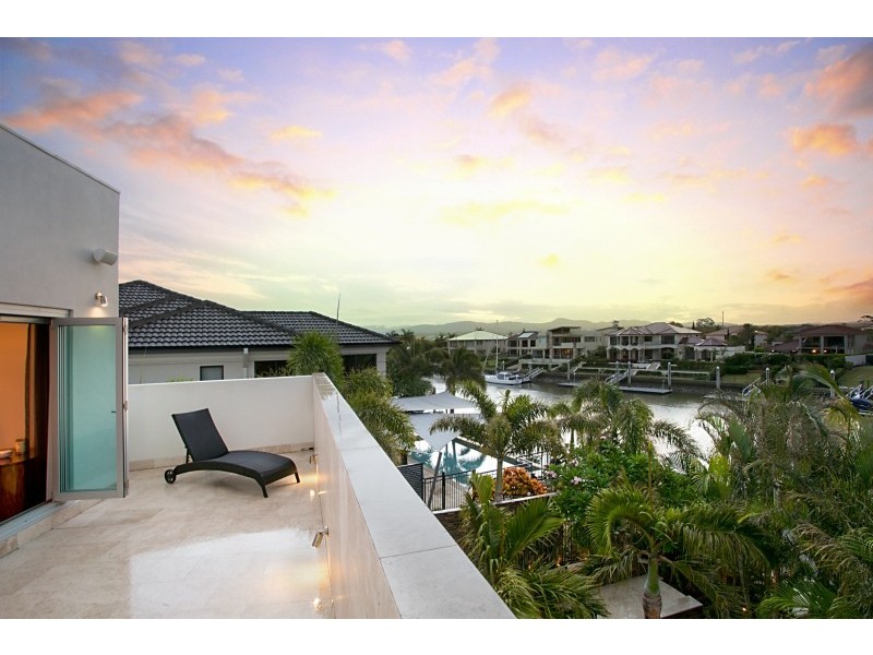 2160 Beaufort Way, Hope Island QLD 4212