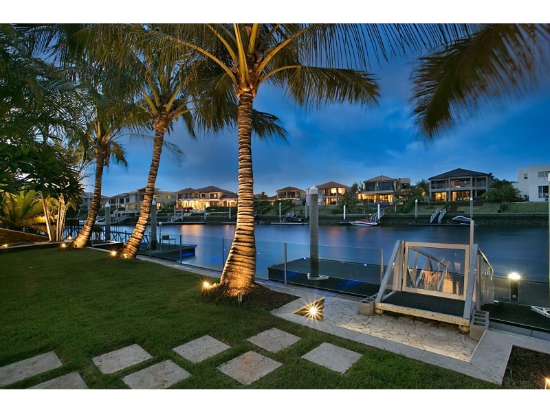 2160 Beaufort Way, Hope Island QLD 4212