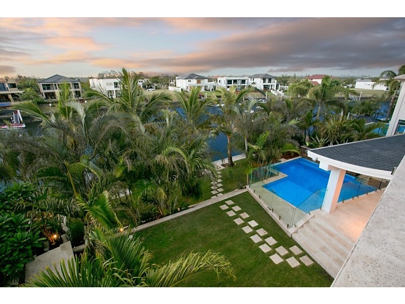 2160 Beaufort Way, Hope Island QLD 4212