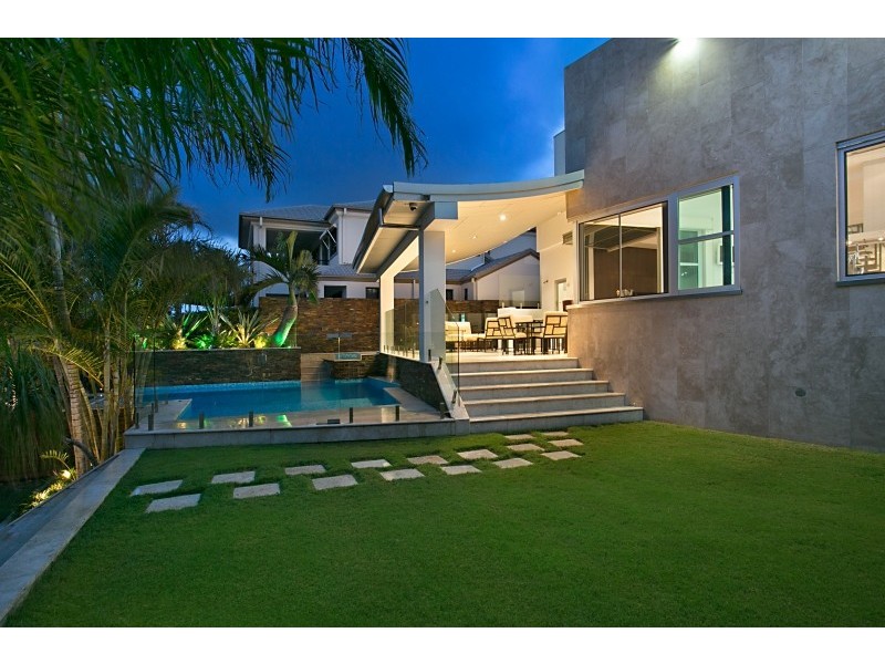 2160 Beaufort Way, Hope Island QLD 4212