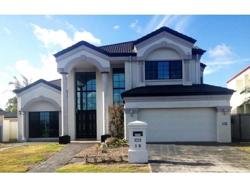 12 Serenity Boulevard, Hope Island QLD 4212