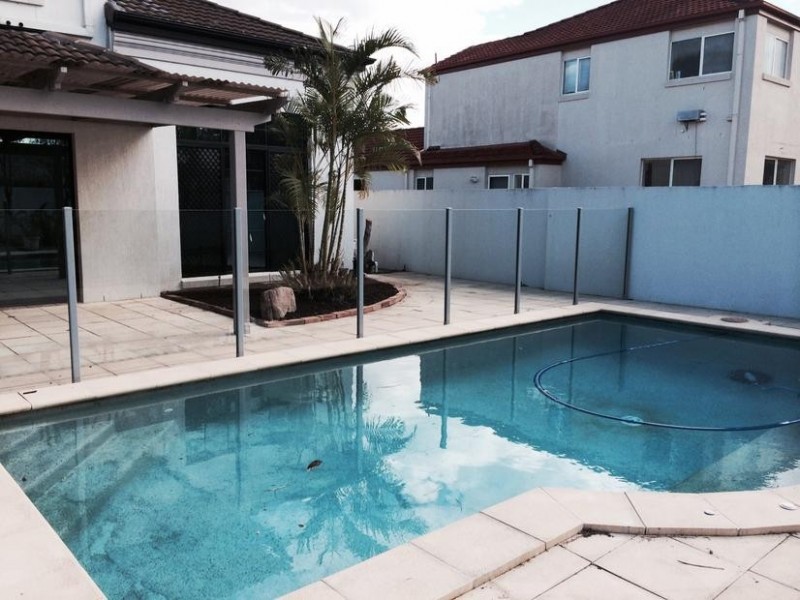 12 Serenity Boulevard, Hope Island QLD 4212
