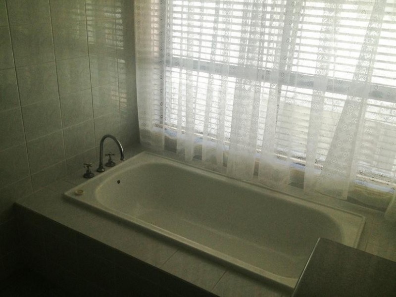 12 Serenity Boulevard, Hope Island QLD 4212